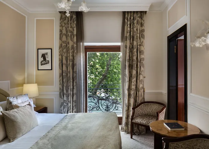 Baglioni Regina - The Leading Of The World